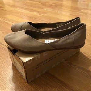 TOMS, Jutti Desert Taupe, size 8